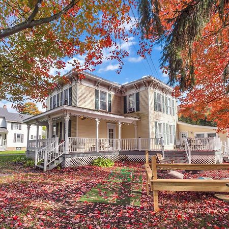 The Kelly House - 4 Bedroom Historic Lodge - Downtown Ellicottville Dış mekan fotoğraf
