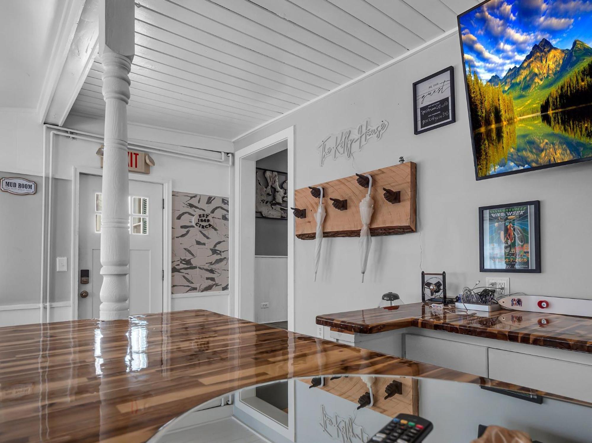 The Kelly House - 4 Bedroom Historic Lodge - Downtown Ellicottville Dış mekan fotoğraf